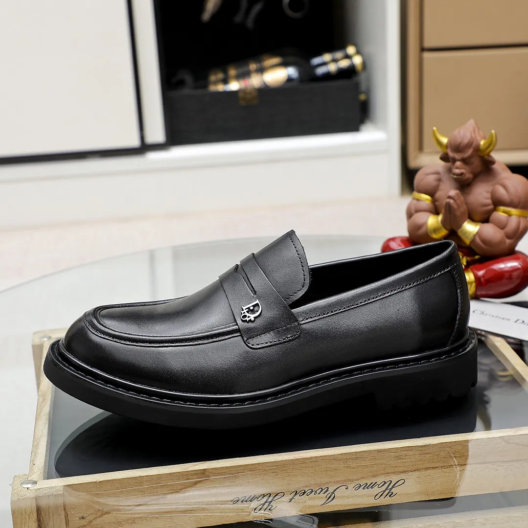 Men's shoes 💰520🕷️🕷️[Dior] Dior's new casual men's shoes are launched in Hong Kong counters. Official website 1:1 production. Italian woven cowhide + water-dyed 🐂 leather lining. Designed by European and American masters. Perfect shape to create counter quality, solid color rubber wear-resistant outsole and classic dazzling toe! Super versatile and very comfortable. High-end without losing taste, fashionable and novel! ! Absolute focus! 8 colors available! Code number 38-45……